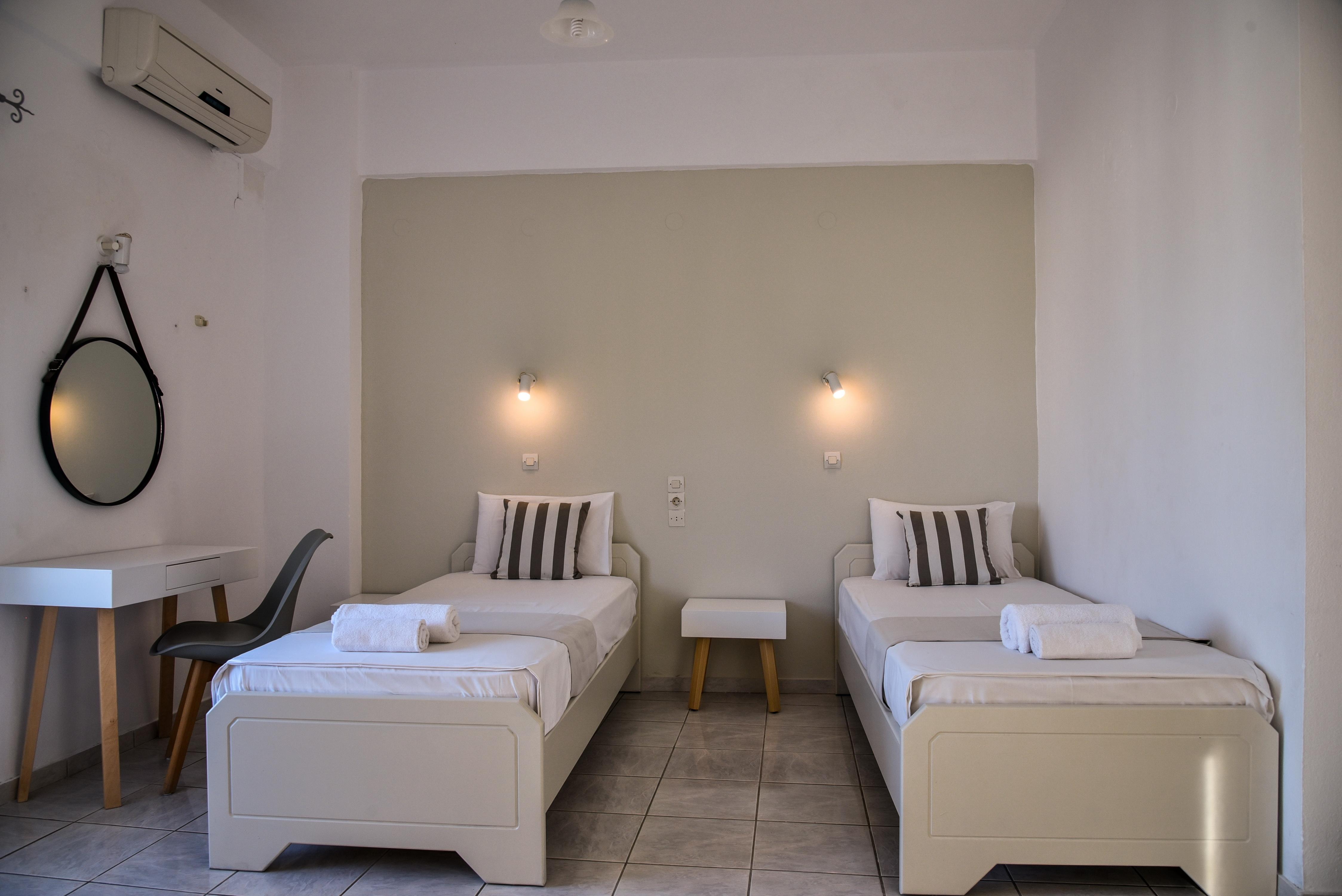 Iraklis Apartments Stalís Exterior photo
