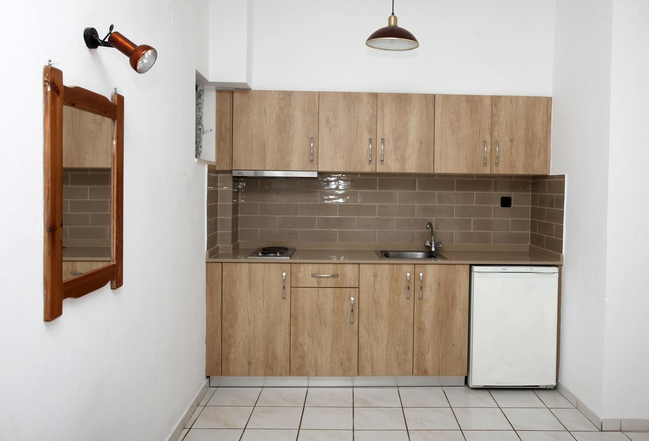 Iraklis Apartments Stalís Exterior photo
